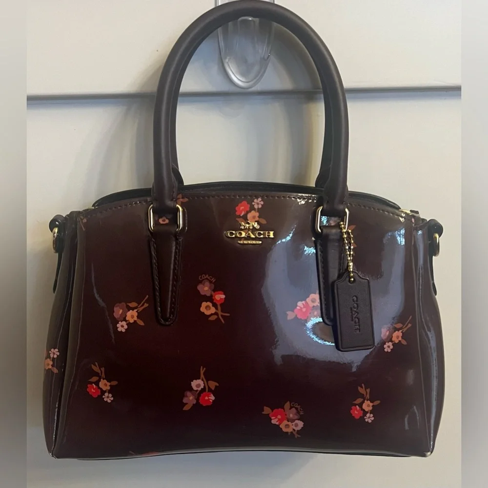 Sold - Picture 2 of 11